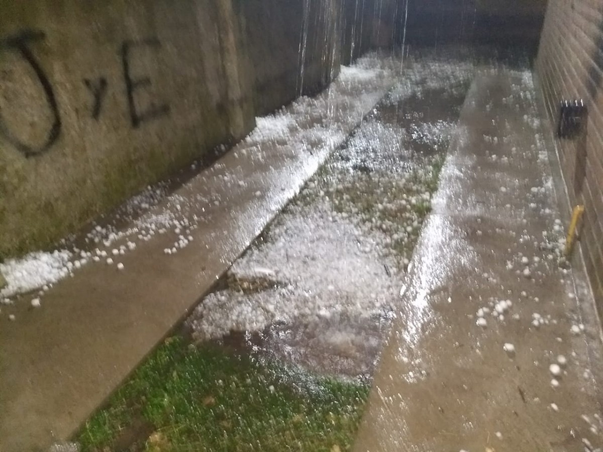 Fuerte temporal con granizo provocó numerosos daños en la región