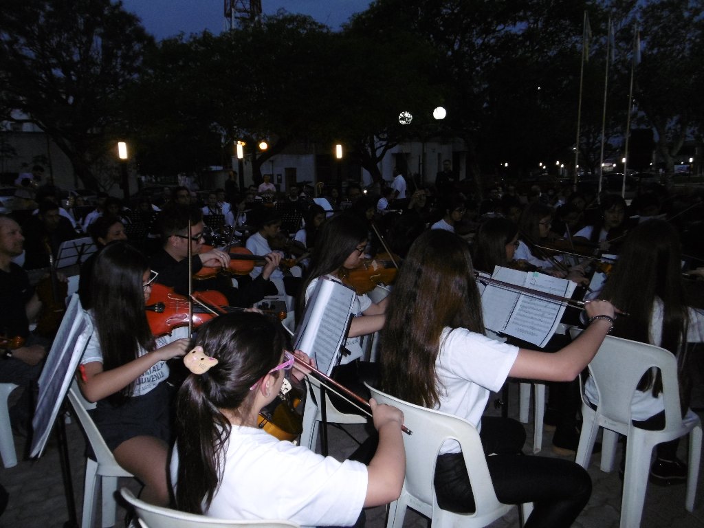 Concierto Sinfónico, tocando ando