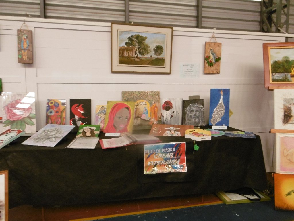 Feria de Arte y Libros en el Instituto de María Inmaculada