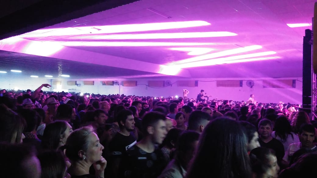 Absoluta normalidad en el multitudinario baile de Ulises Bueno