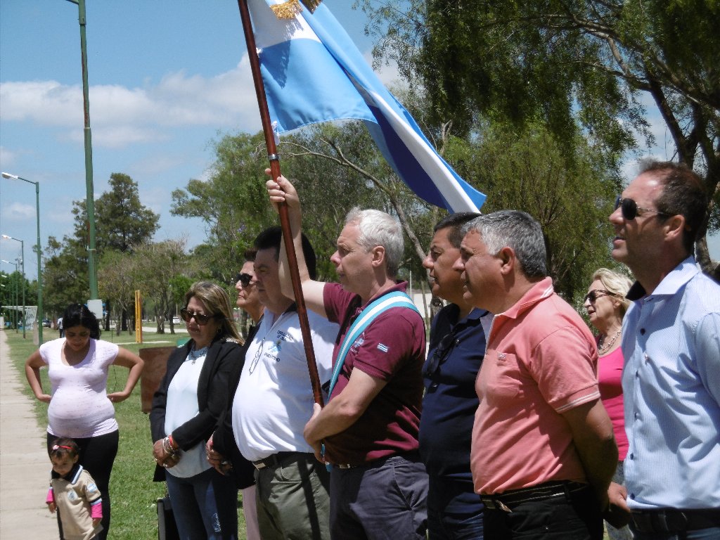 Inauguraron en el Paseo del Caminante una placa en honor a los Ex Combatientes de Malvinas