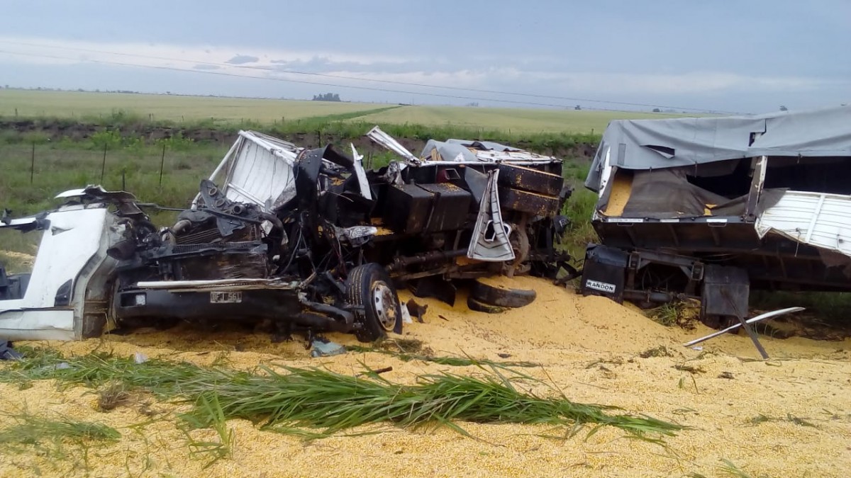 Choque de camiones en la Ruta 13: dos muertos