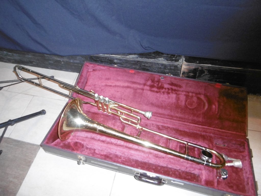 Presentación  de nuevos instrumentos para la Banda Bernardino Lépori