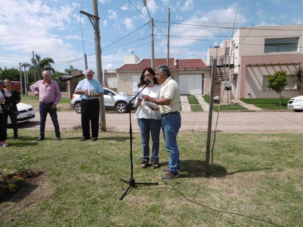 Entronización de la Virgen de los Tres Cerritos