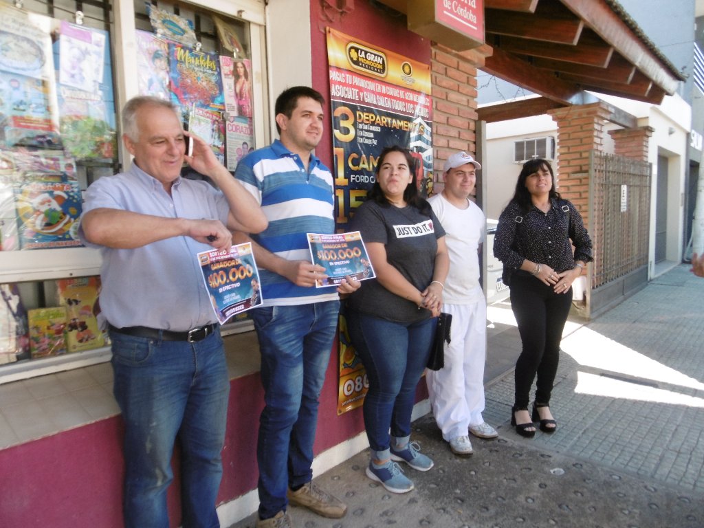 Entregaron los premios a los ganadores de la Rifa de Devoto en Las Varillas y región