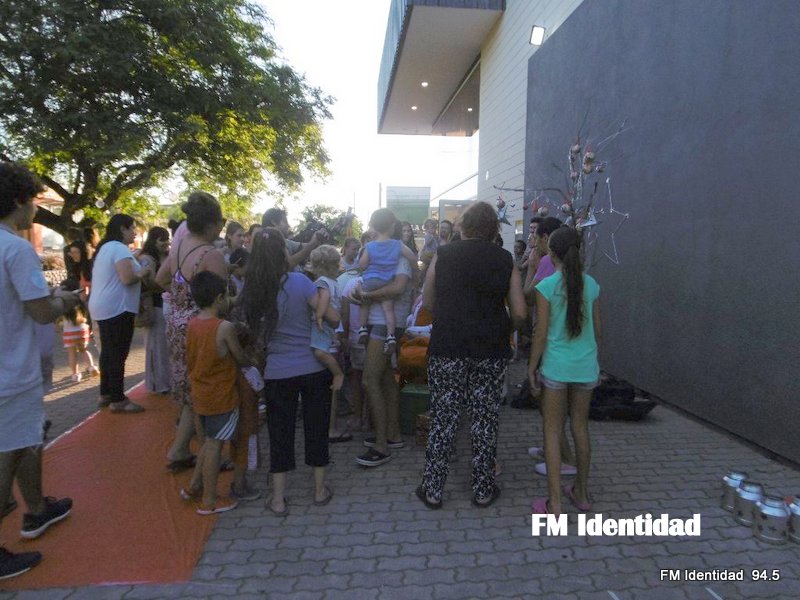 El Papá Noel del Interact recibió cartitas y se fotografió con los chicos