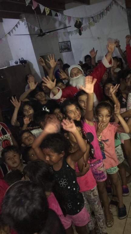“Unidos por una Navidad” realizó su penúltima escala solidaria