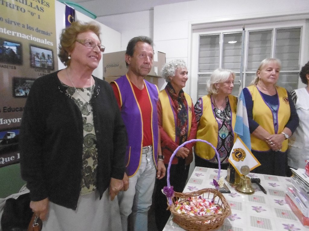 El Club de Leones entregó útiles escolares a escuelas primarias  de la ciudad