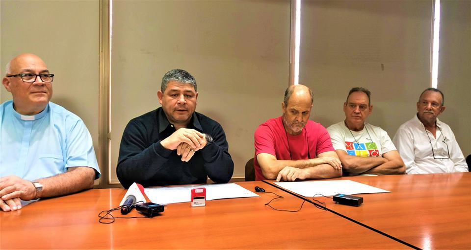 Firma de convenio entre la Cooperativa y entidades benéficas