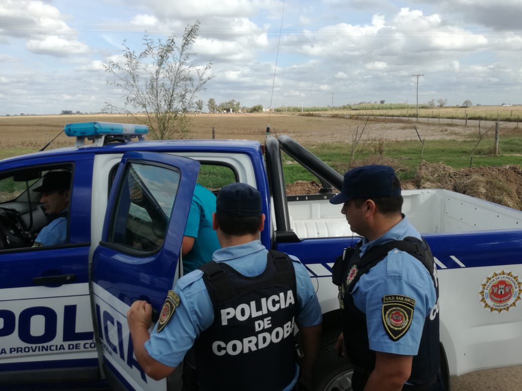 Un allanamiento con detenido en El Arañado y dos choques en Las Varillas
