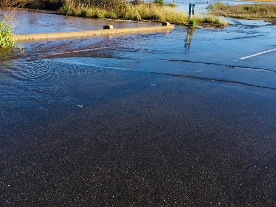 Accidente en la Ruta 3 por agua en la calzada