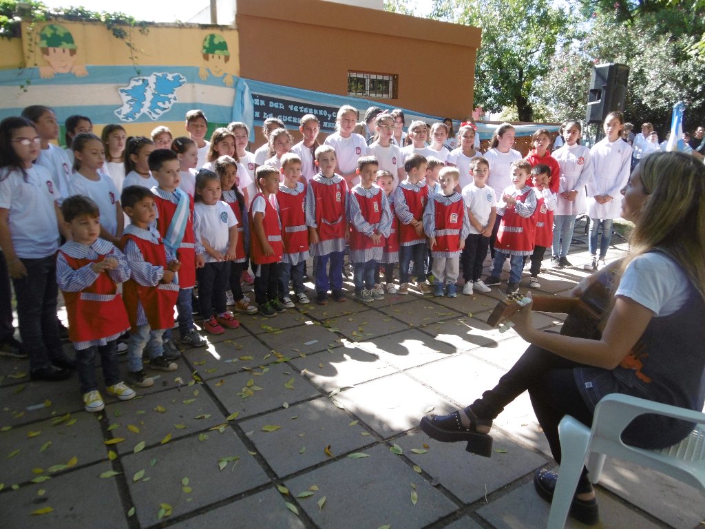 Emotivo acto por Malvinas en Las Varillas