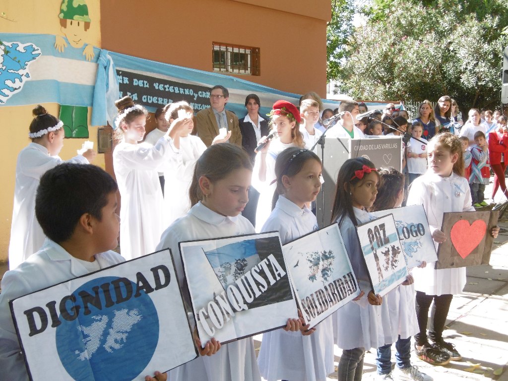 Emotivo acto por Malvinas en Las Varillas