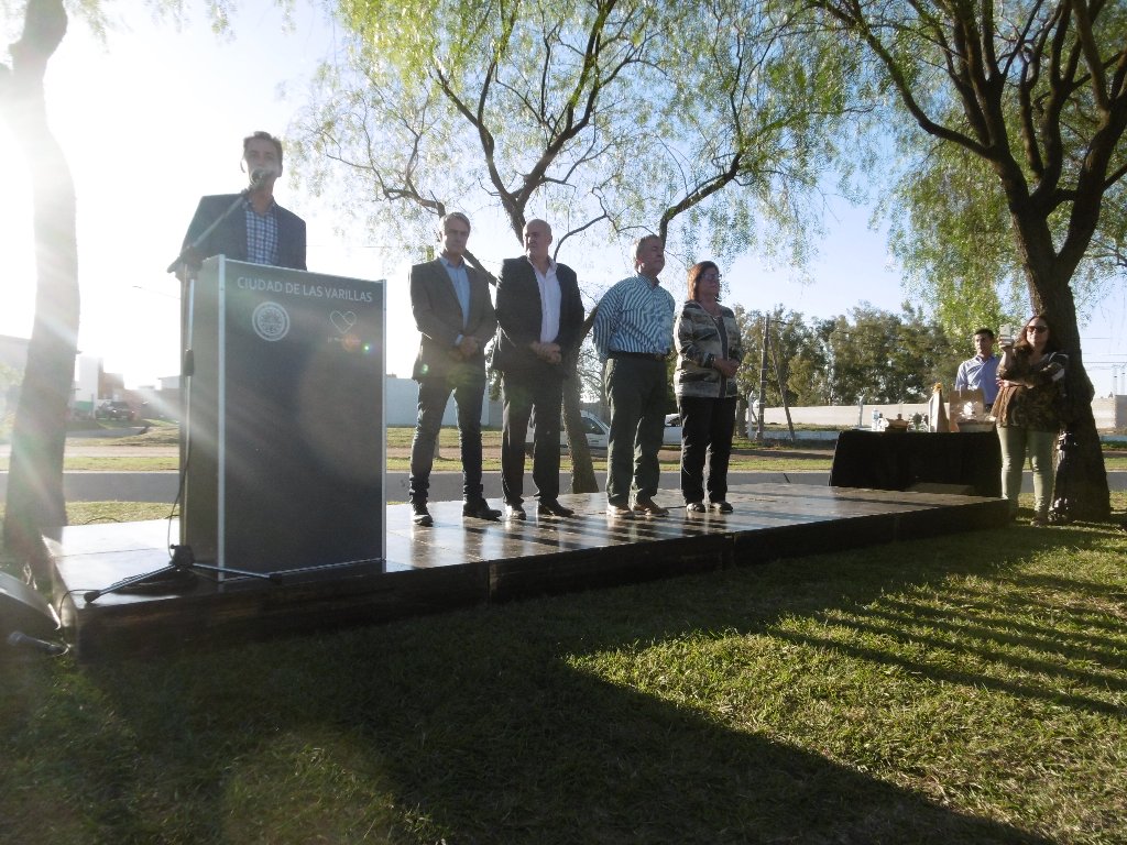 Schiaretti y Calvo recorrieron obras e hicieron anuncios