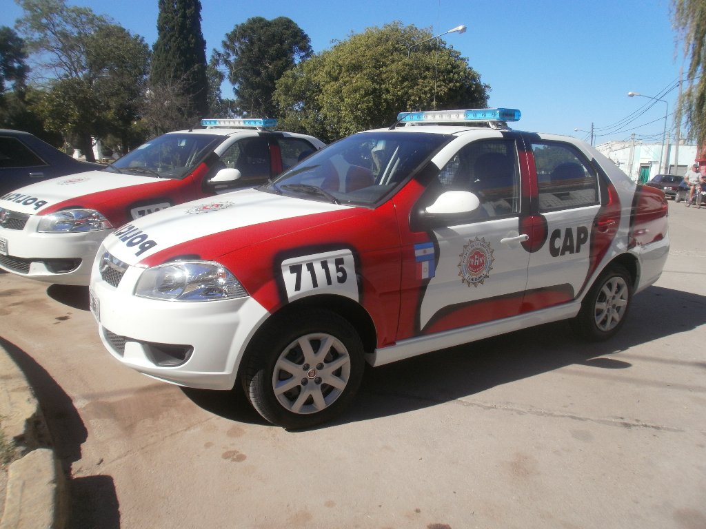 Policía:un detenido en Alicia  por hechos delictivos, un  robo y un choque