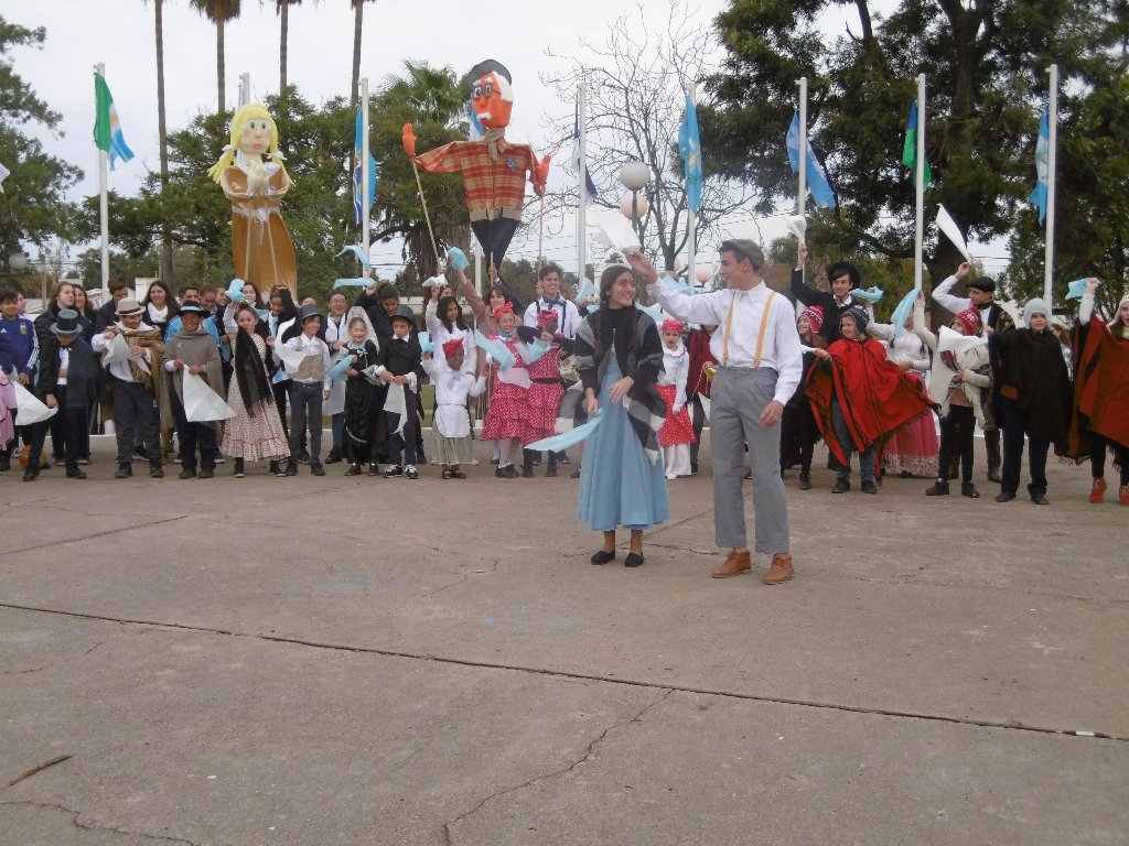 Evocación de la Revolución de Mayo en Las Varillas