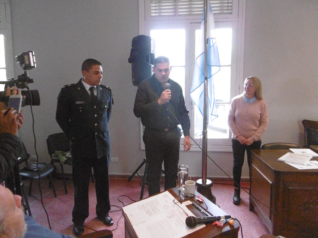 Distinguieron al Oficial Subinspector Oronado por una acción que salvó la vida de un niño
