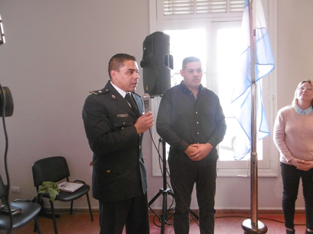 Distinguieron al Oficial Subinspector Oronado por una acción que salvó la vida de un niño