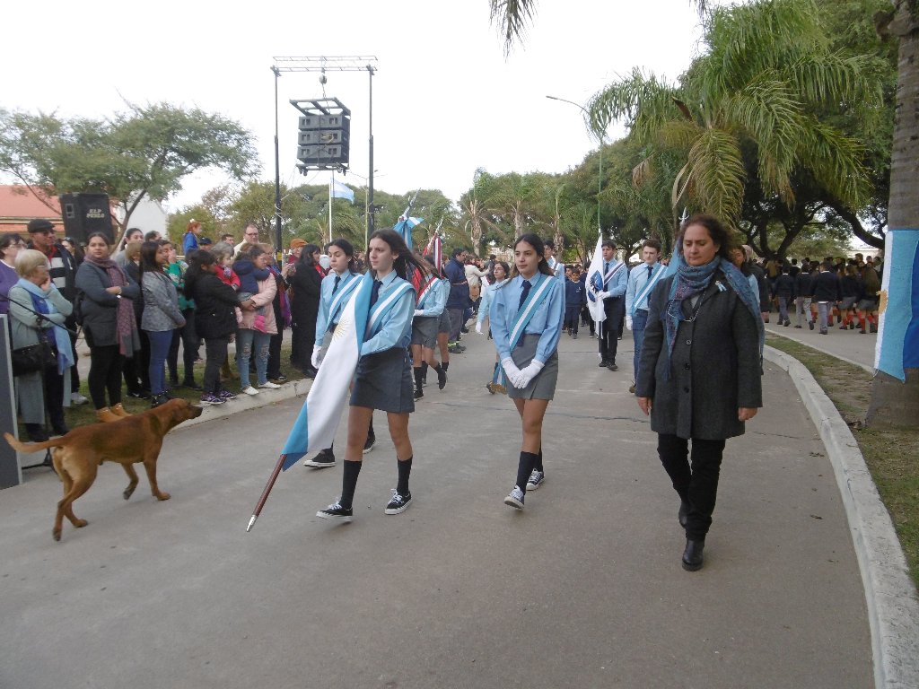 Gran desfile del Día de la Bandera en el Centro Cívico