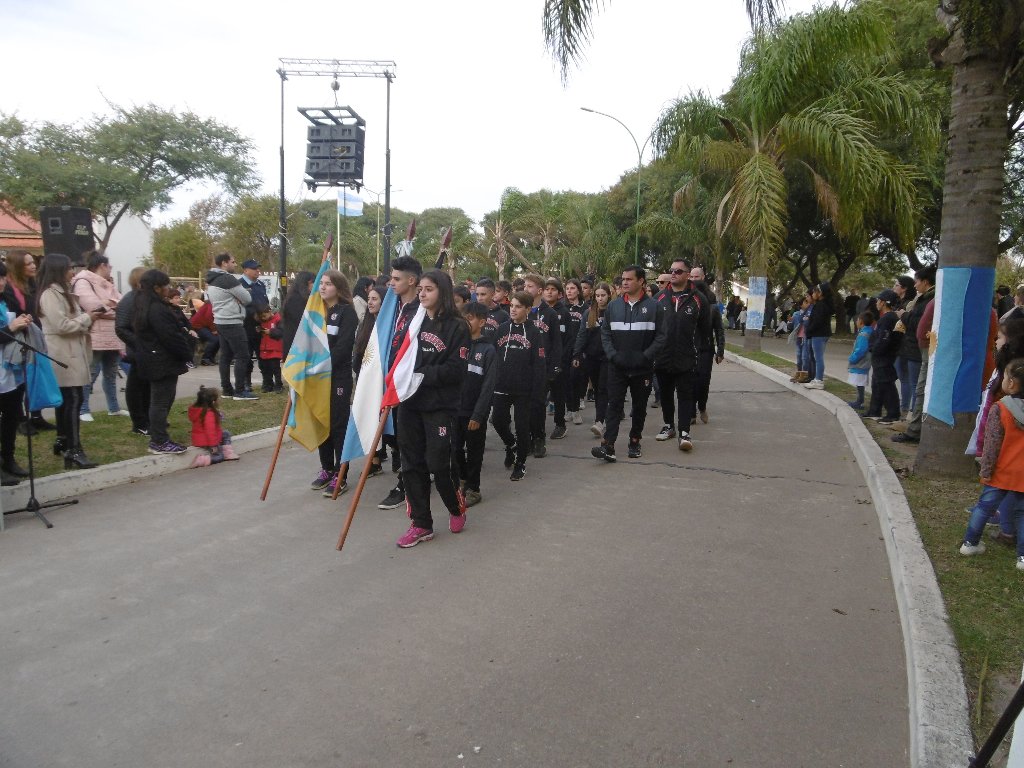 Gran desfile del Día de la Bandera en el Centro Cívico