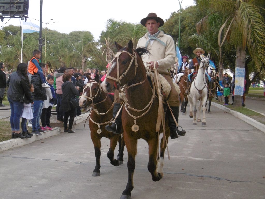 Gran desfile del Día de la Bandera en el Centro Cívico