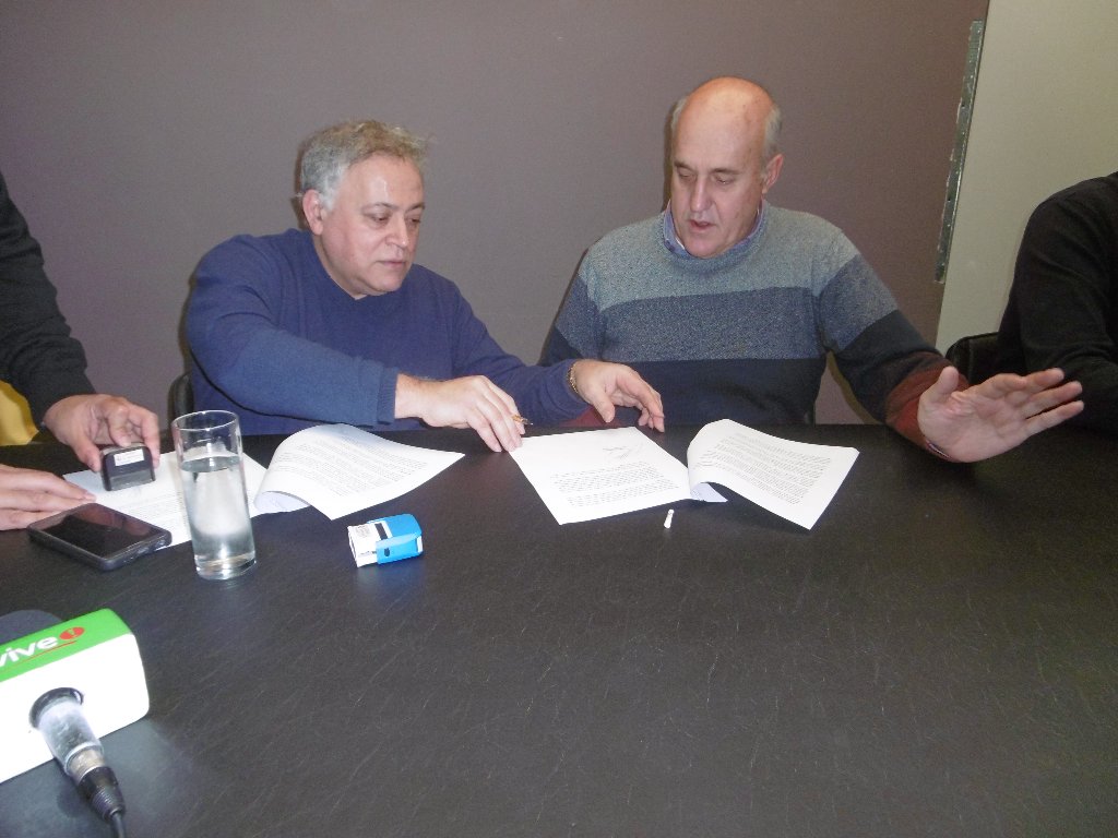 Firmaron un convenio entre el Municipio y el CeCIP para modernizar el centro de Las Varillas
