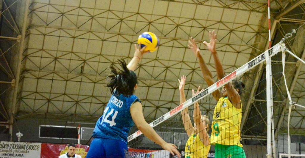 En un gran espectáculo deportivo, la Selección femenina Sub 20 de Argentina derrotó a su similar de Brasil (audios)