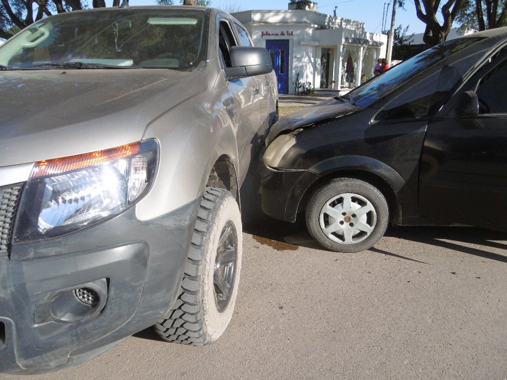 Choque en Chacabuco y Roque S. Peña. No hubo lesionados