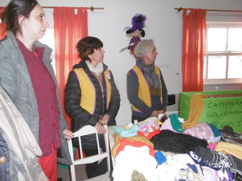 Entregaron ropa de la Campaña Abrigo tu Corazón