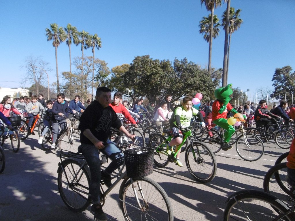 Multitudinaria Bicicleteada Parroquial