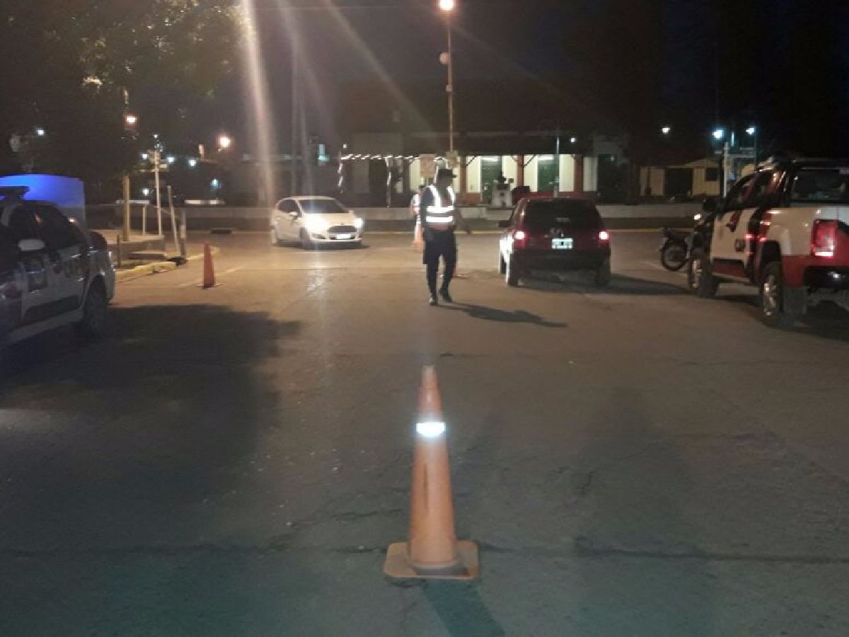 Continúan operativos de saturación y control en barrios de la ciudad.