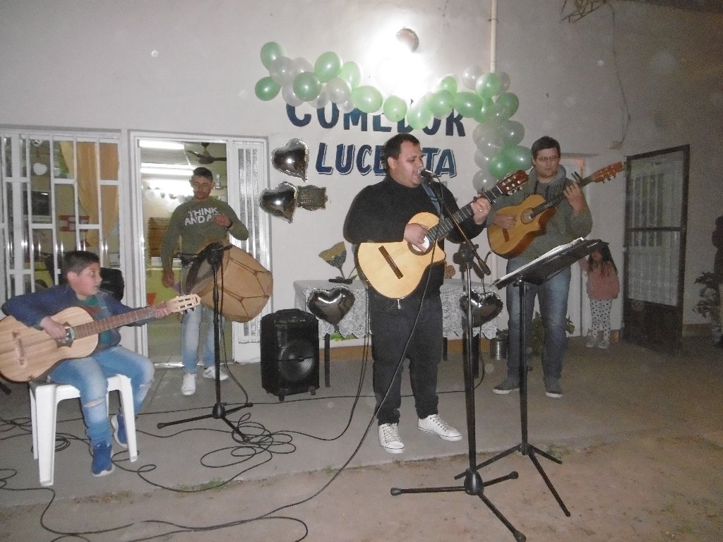 Celebró 20 años de vida y solidaridad el Comedor Lucecita