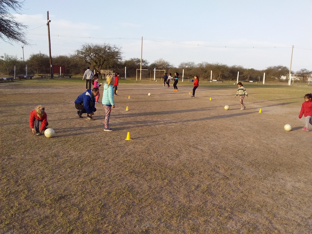 Escuela de fútbol El Golazo y su función social por medio del deporte