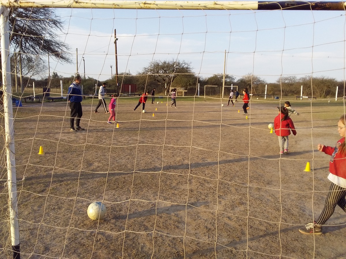Escuela de fútbol El Golazo y su función social por medio del deporte