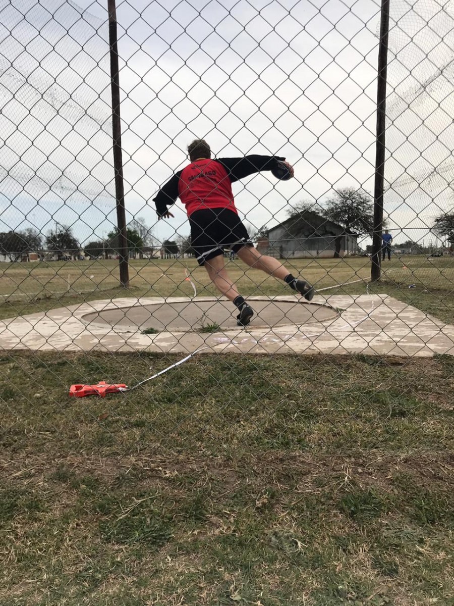 Dos nuevos récords de Gabriel Cardetti en Atletismo
