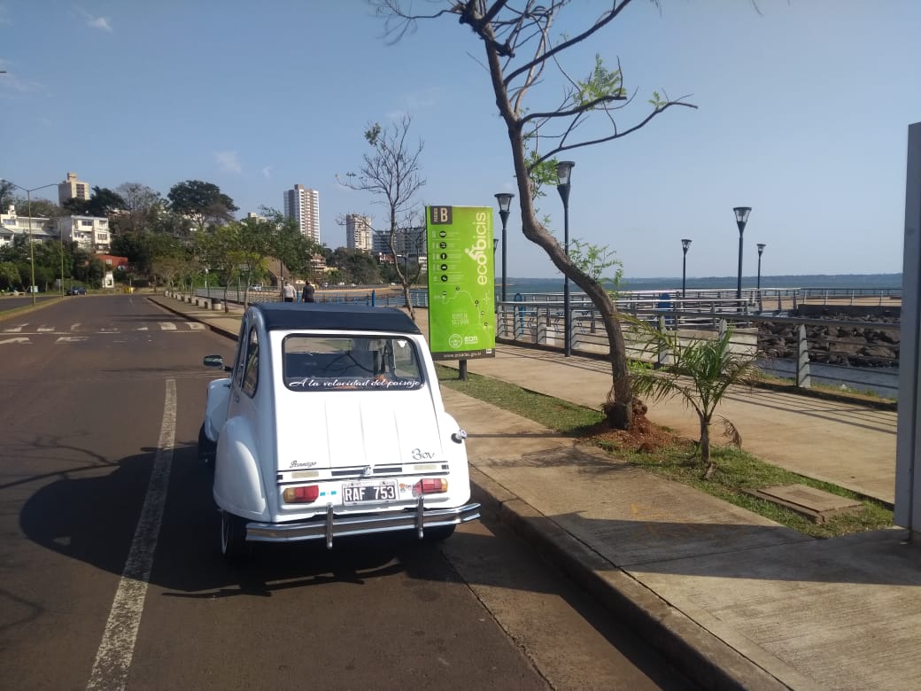 2.500 kilómetros en  un viejo Citroen