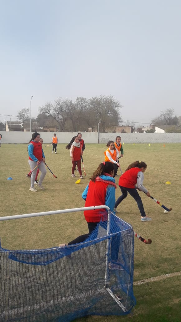 “Cordobesito” de Hockey sobre Césped: la Escuela Vélez Sársfield ganó el certamen  zonal
