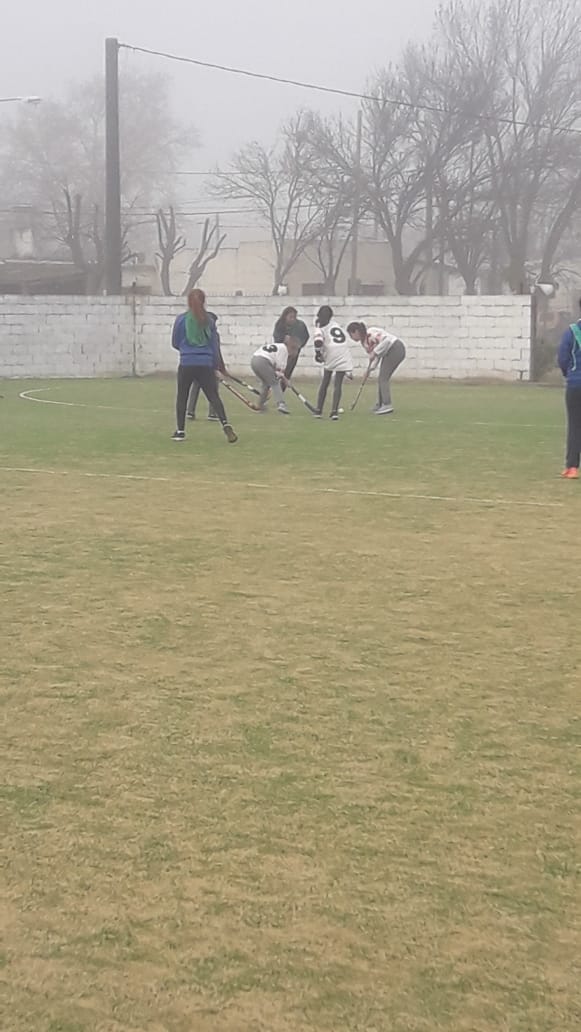 “Cordobesito” de Hockey sobre Césped: la Escuela Vélez Sársfield ganó el certamen  zonal
