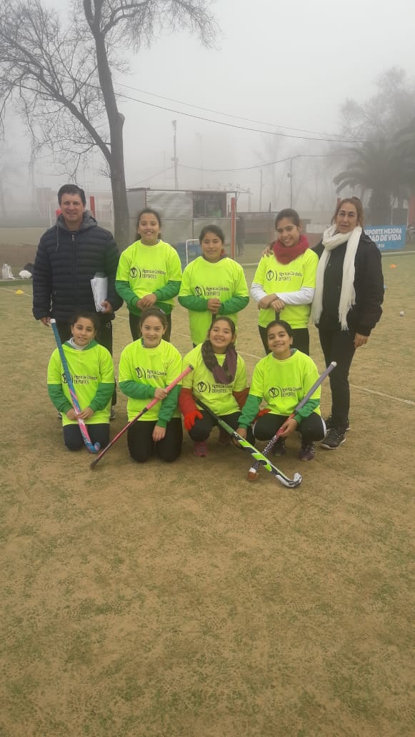 “Cordobesito” de Hockey sobre Césped: la Escuela Vélez Sársfield ganó el certamen  zonal