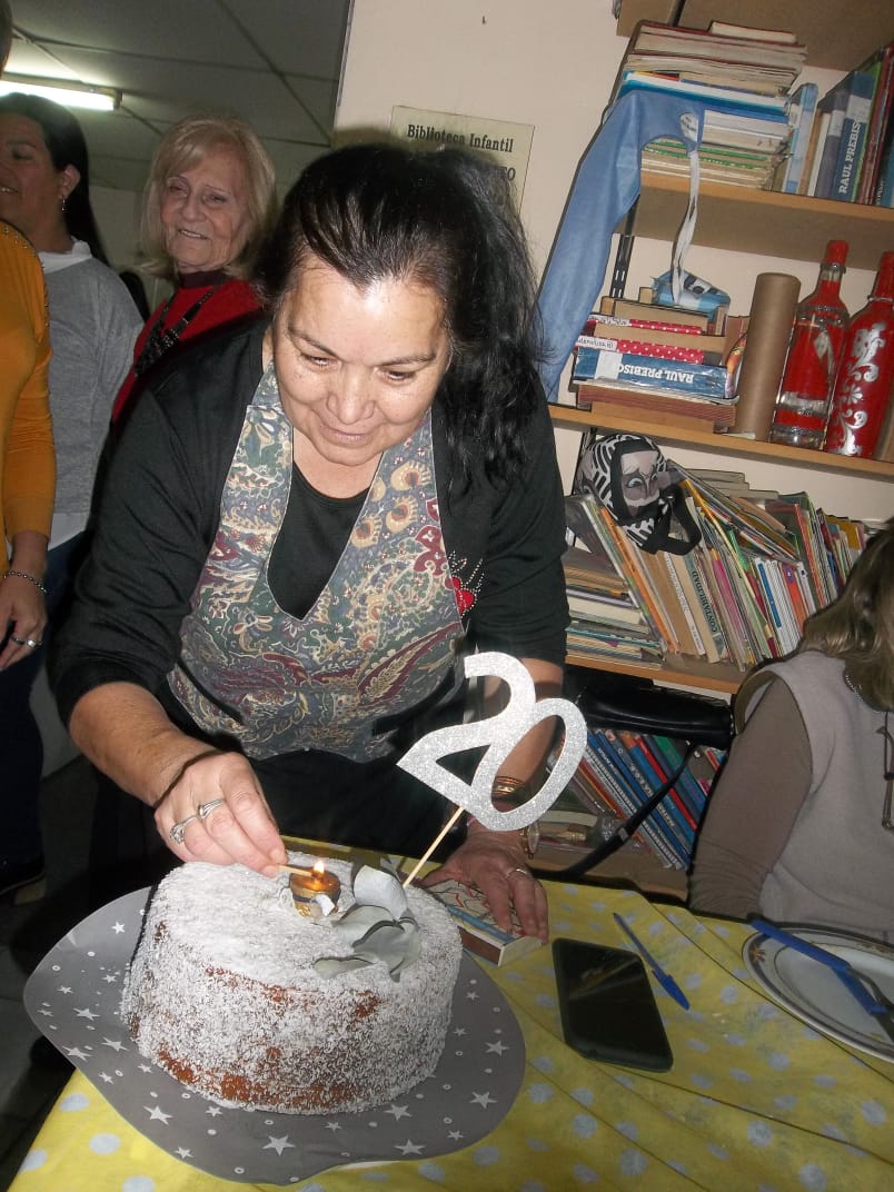 Lucecita:  20 imágenes para 20 años de solidaridad