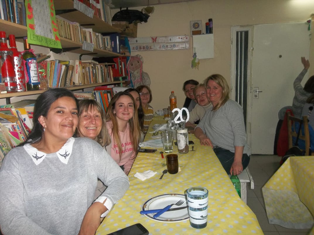Lucecita:  20 imágenes para 20 años de solidaridad
