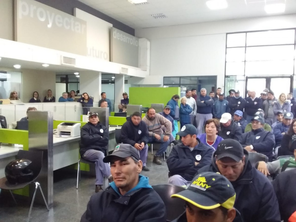 Estado de Asamblea en el ámbito municipal por diferencias salariales