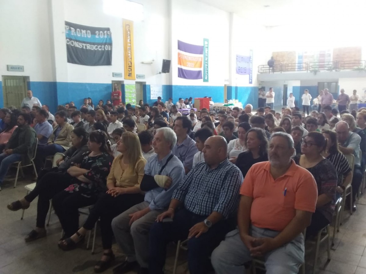 Jornada de Socialización de Productos Tecnológicos en el IPET de Las Varillas