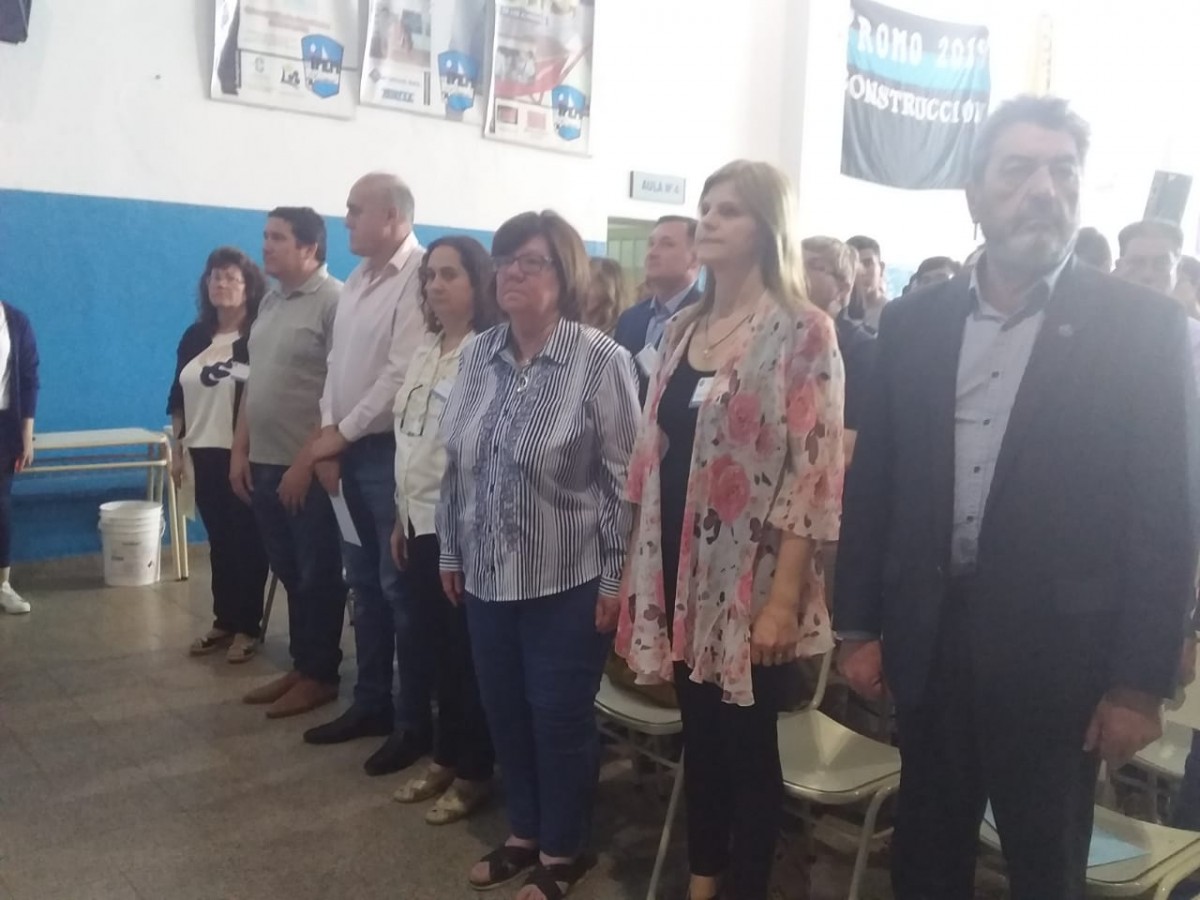 Jornada de Socialización de Productos Tecnológicos en el IPET de Las Varillas