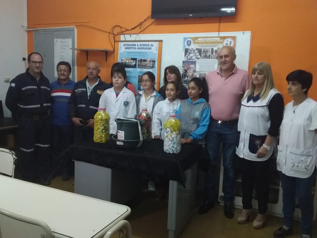 Daniel Chiocarello destacó el proyecto de recolección de tapitas de la Escuela José María Paz