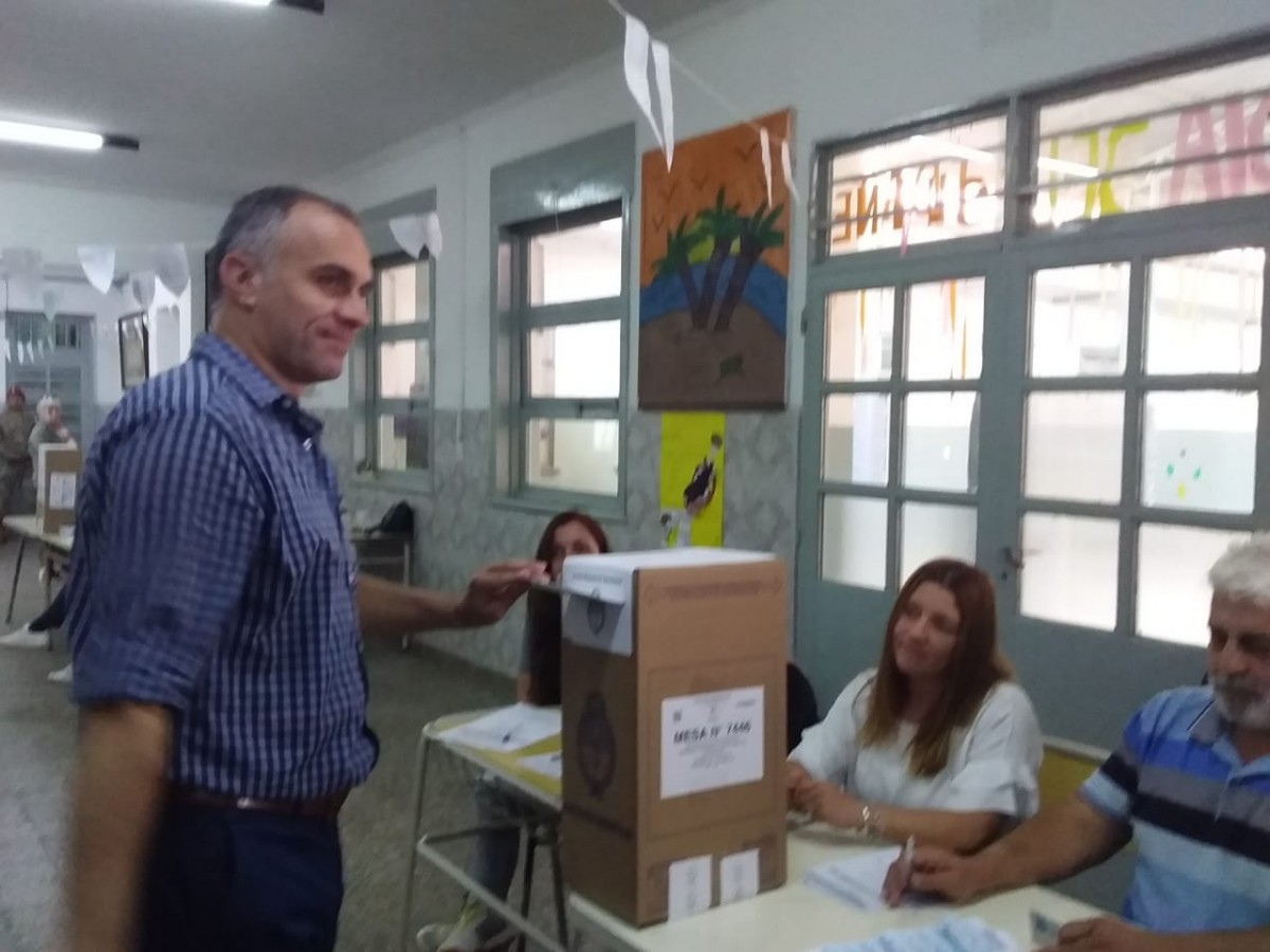 Vota Las Varillas con notable afluencia de ciudadanos