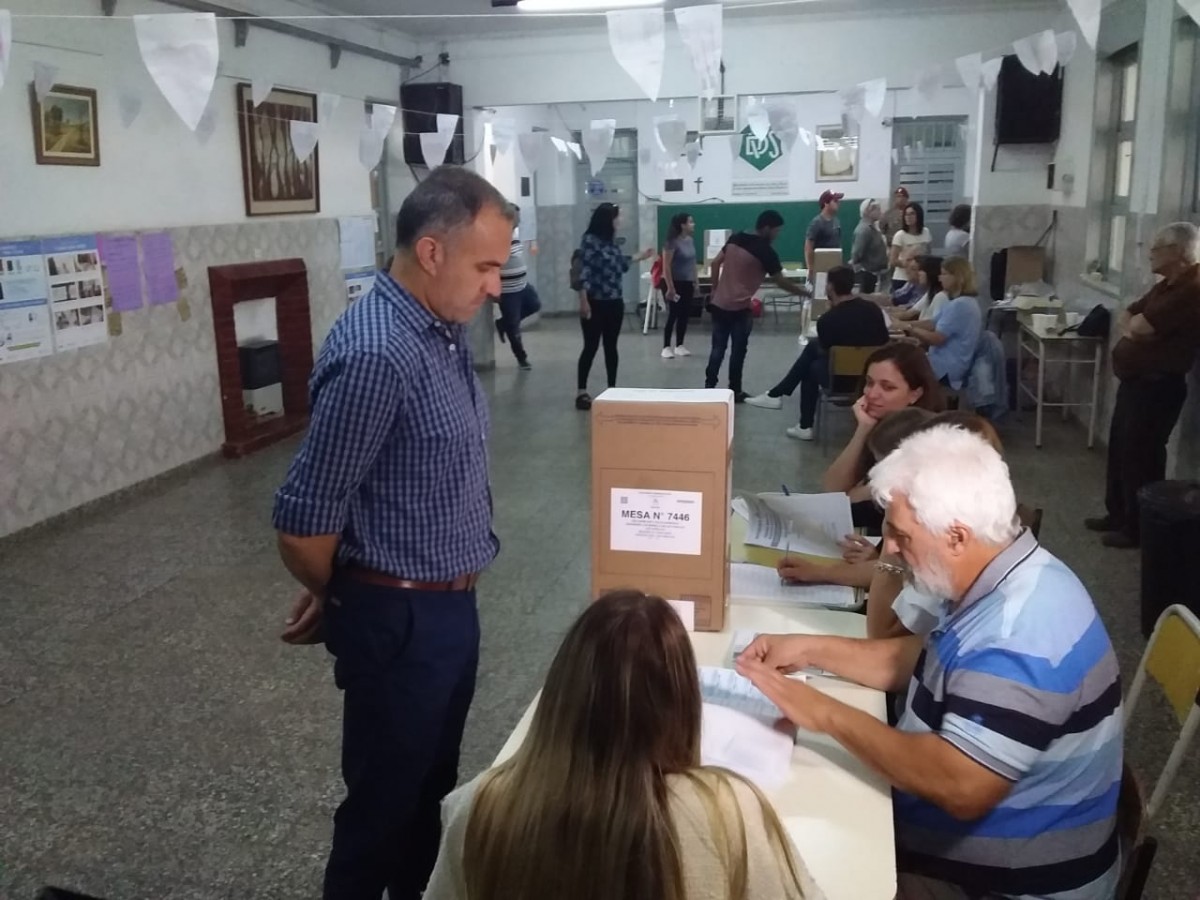Vota Las Varillas con notable afluencia de ciudadanos