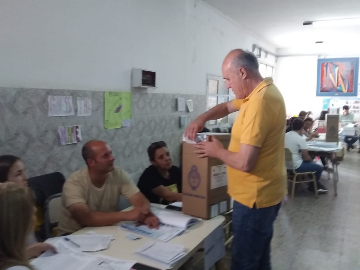 Vota Las Varillas con notable afluencia de ciudadanos