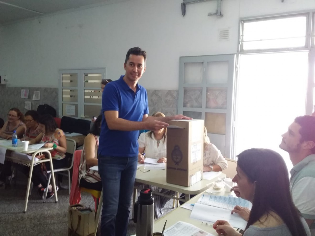 Vota Las Varillas con notable afluencia de ciudadanos