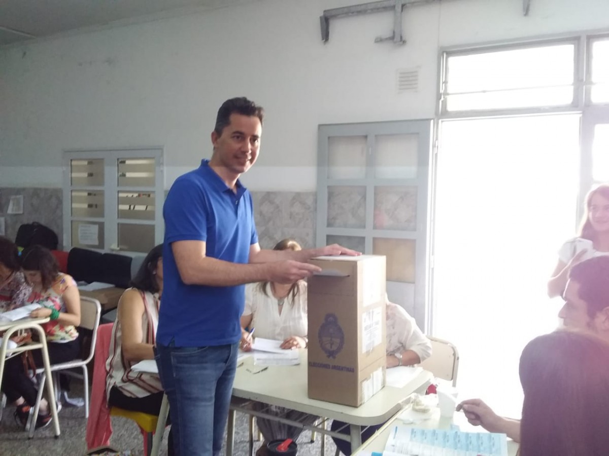 Vota Las Varillas con notable afluencia de ciudadanos